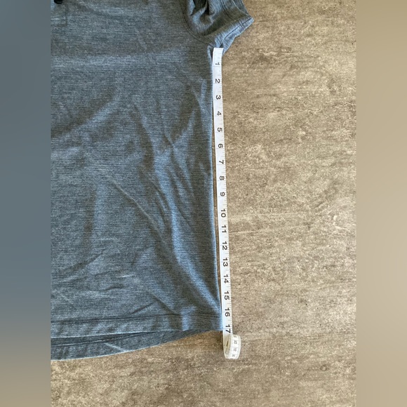 Lululemon Evolution Polo - See Measurements - Picture 6 of 8